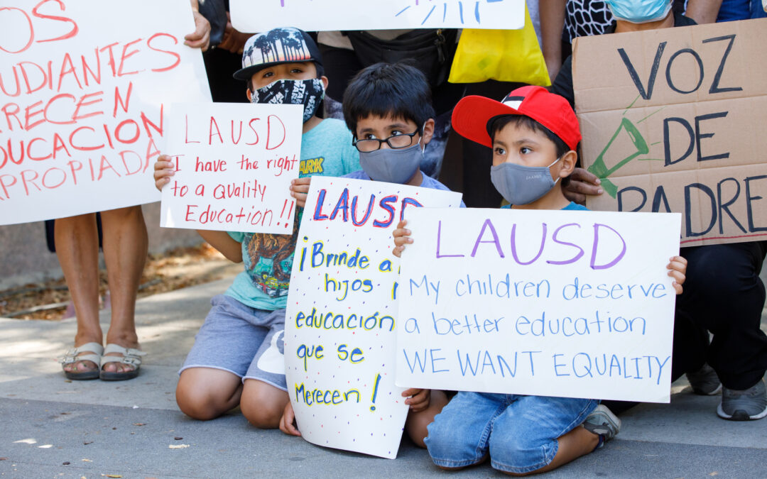 Familias de Innovate llevan al LAUSD a los tribunales por el plan de educación a distancia